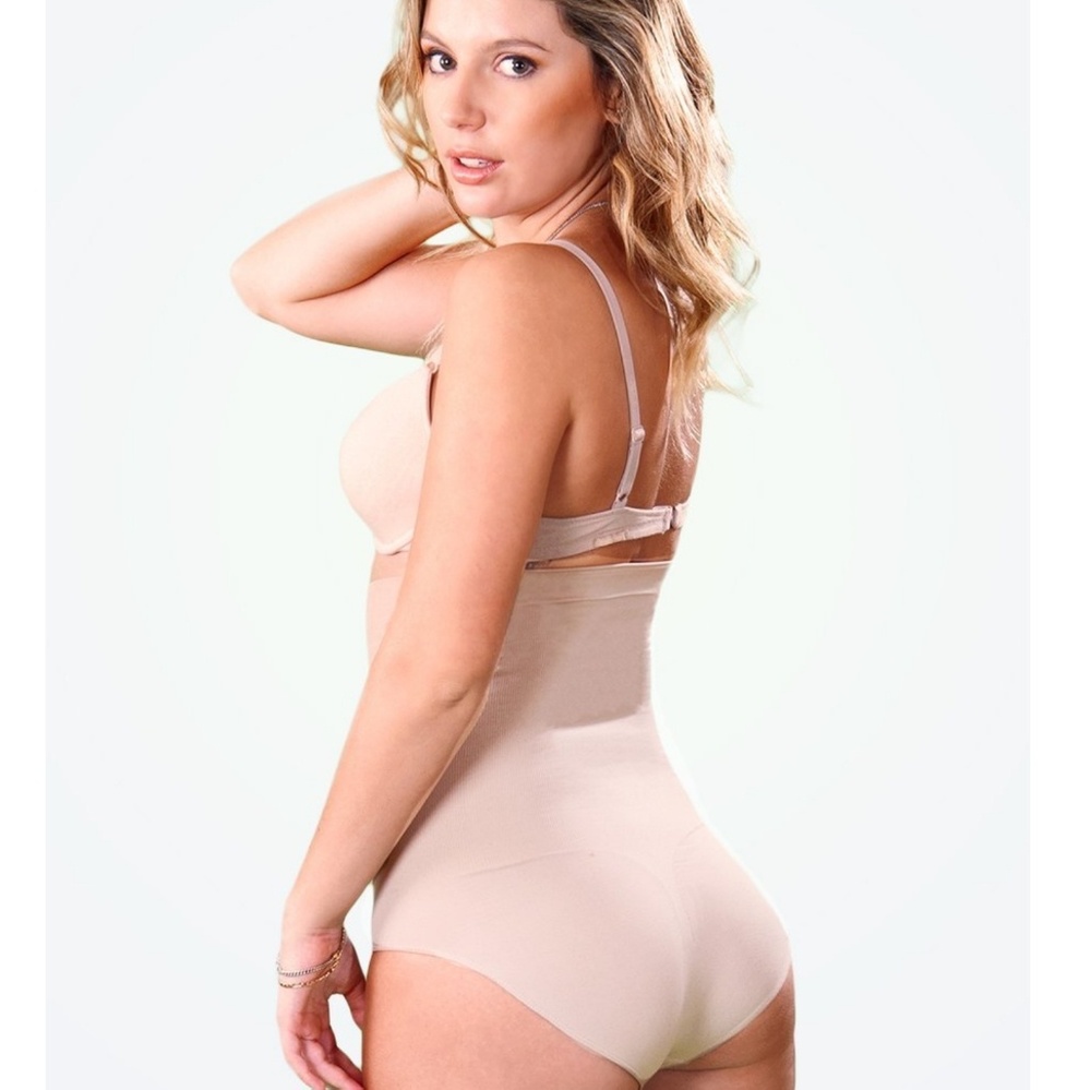 NEW NEVER WORN SHAPERMINT High Waisted Shape Panty